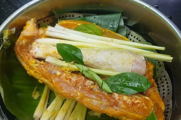 Gà Hấp Sả