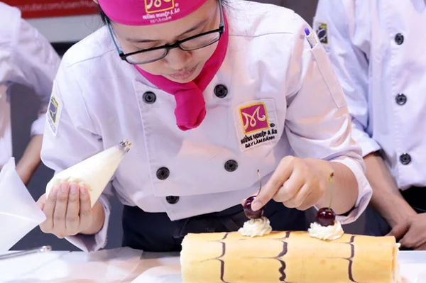 Học làm bánh thông dụng Học làm bánh thông dụng