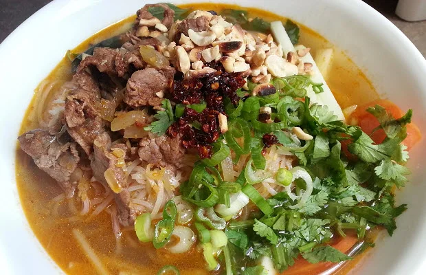 Hủ tiếu sa tế