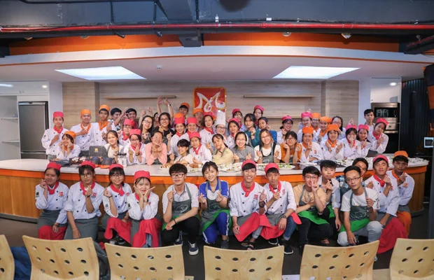 A Au School Tour
