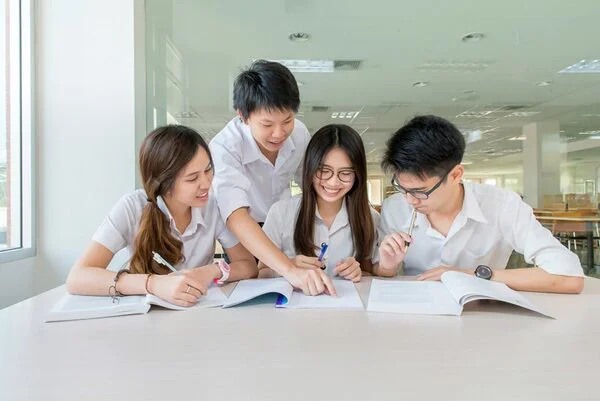 18 20 tuổi nên học nghề gì