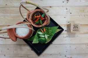 lớp học làm xốt kho
