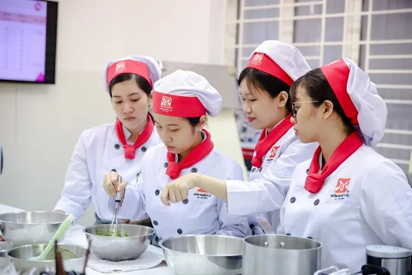 thuc-hanh-xuyen-suot-buoi-hoc thực hành xuyên suốt buổi học