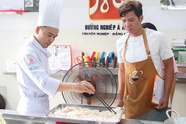 lớp làm lạp xưởng tươi
