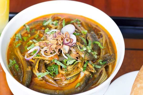 Trụng Miến Và Hoàn Thiện Món Ăn