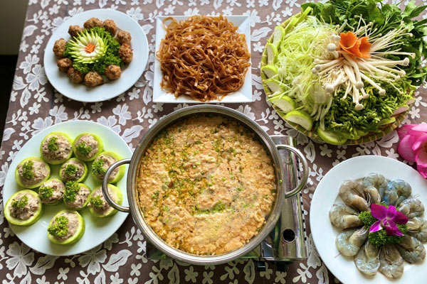 Giá Trị Dinh Dưỡng Của Lẩu Tôm Bầu